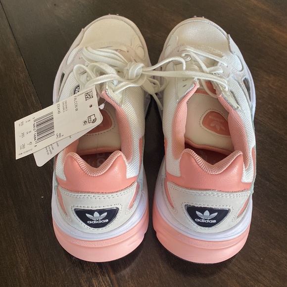 NWT Adidas Falcon size 9.5. - Picture 2 of 6